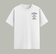画像をギャラリービューアに読み込む, ポップアスリート × Vamos Together チャリティTシャツ〈第2弾〉 ― ラミレス会長モチーフ オリジナルイラストVer.
